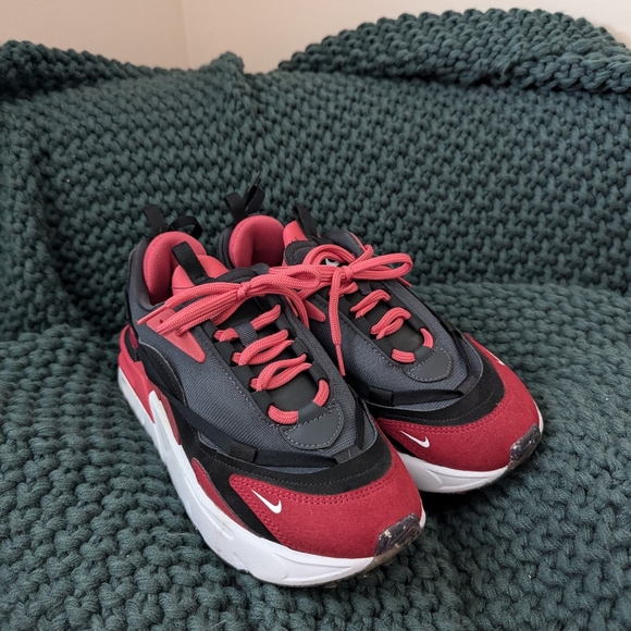 Nike Air Max Furyosa - Picture 1 of 5